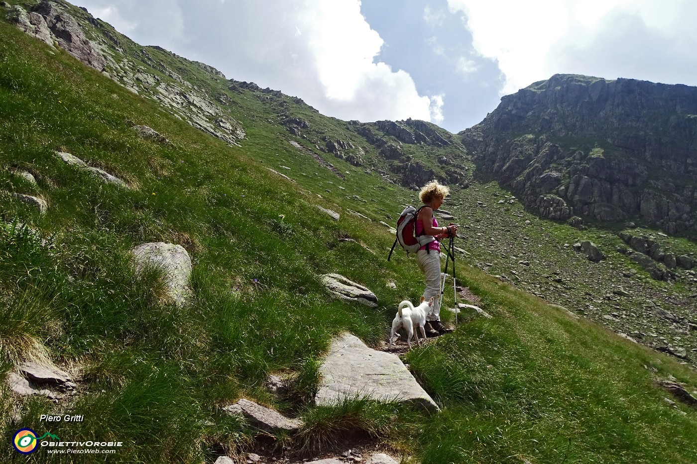 43 Salendo dal laghetto al Pietra Quadra.JPG -                                